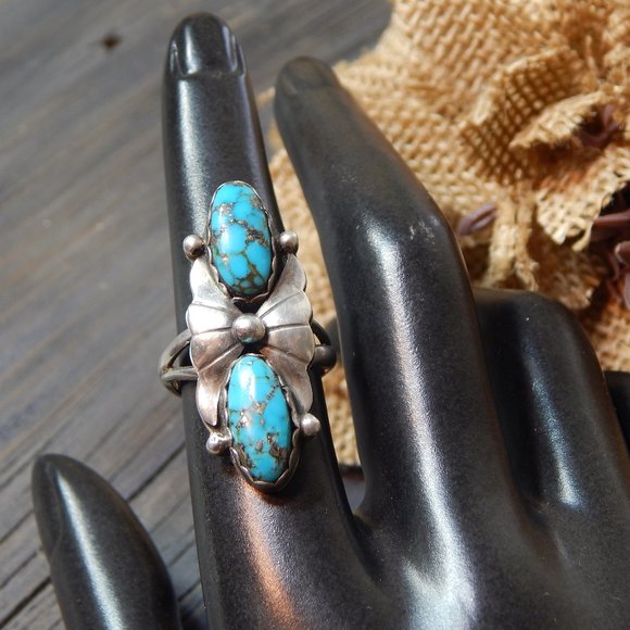Jewelry - Stunning Copper Turquoise Silver Bow Ring